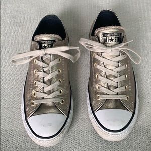 CONVERSE SNEAKERS | GOLD | WOMANS SIZE 8